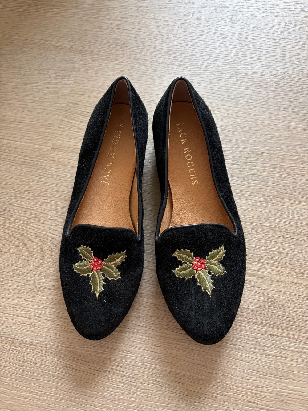 Jack Rogers Mistletoe Black Holiday Flats Womens Size 6.5